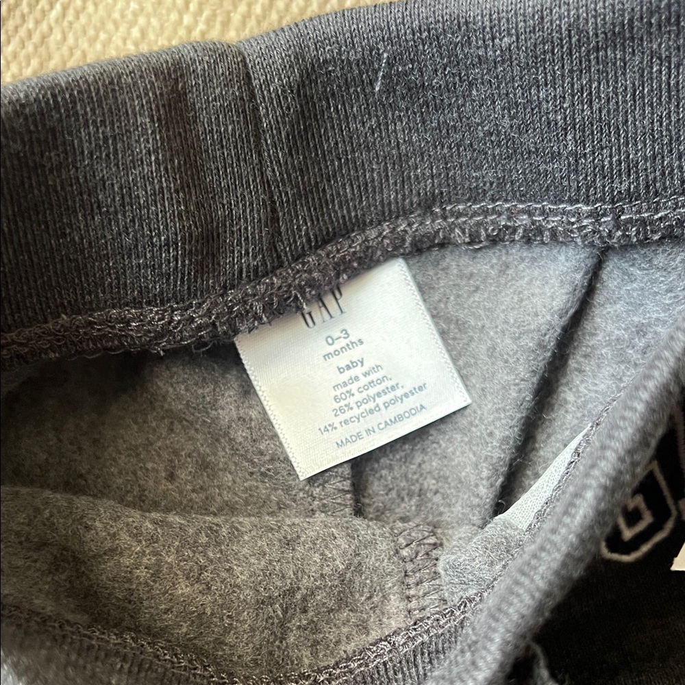 GAP Kids Charcoal Joggers - Picture 2 of 4